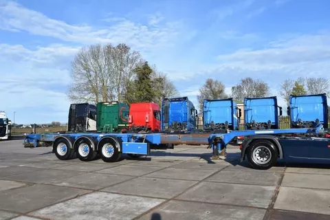 D-Tec FT-43-03V - DAMAGED - ALL CONNECTIONS - 3 x EXTENDABLE - LIFT AXLE - BPW AXLES - DRUM BRAKES -