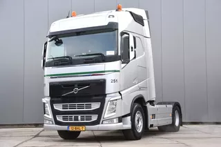 Volvo FH 420 Globe 4x2 - NEW TACHO - ADR FL - 786 TKM - AIRCO - PTO - GOOD CONDITION -