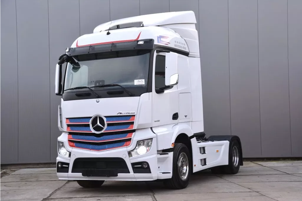 Mercedes-Benz Actros 1846 4x2 - EURO 6 - 835 TKM - AIRCO - 2 x FUEL TANKS - XENON - GOOD CONDITION -