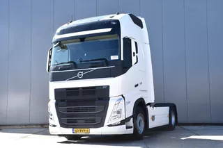 Volvo FH 500 Globe XL 4x2 - ONLY 228 TKM - PARK. AIRCO - DIGITAL COCKPIT - NAVI- 2 BEDS - 2 x FUEL TANKS - TOP CONDITION -