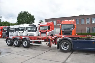 M&amp;V EURO 902K - LIFT AXLE - SAF AXLES - DISC BRAKES - 2 x EXTENDABLE -