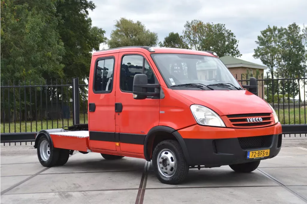 Iveco 40C18 - MANUAL - EURO 4 - 341 TKM - RADIO - BACKSEAT - 4 DOORS - GOOD CONDITION -