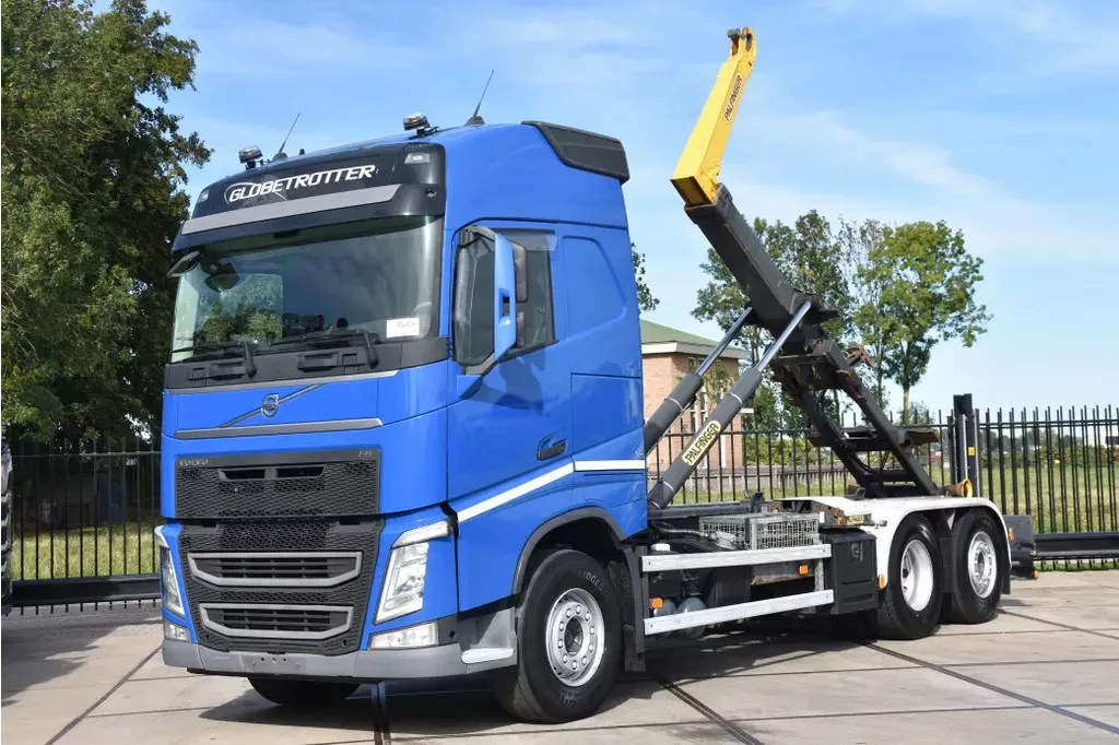 Volvo FH 460 6x2*4 - PALFINGER HOOKLIFT - 841 TKM - PARK. AIRCO - WHEELBASE: 480 CM - PTO - TOP CONDITION -