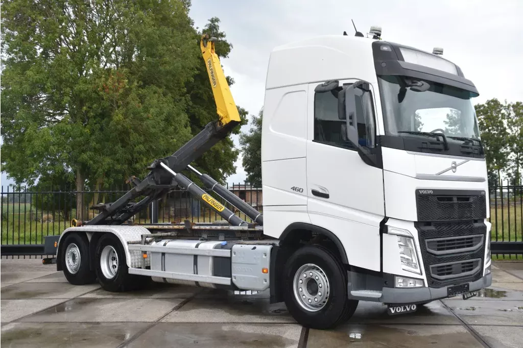 Volvo FH 460 Globe 6x2*4 - HOOKLIFT - 740 TKM - PARK. AIRCO - WHEELBASE: 480 CM - TOP CONDITION -