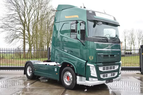 Volvo FH 460 Globetrotter 4x2 - EURO 6 - 805 TKM - NAVI - ALCOA'S - LED LIGHTS - GOOD CONDITION -