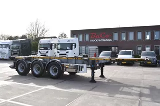 Van Hool - ADR FL -20 - 30F - GALVANIZED - SAF AXLES - DRUM BRAKES - GOOD CONDITION -
