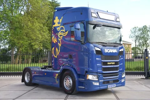 Scania S S450 NGS 4x2 - RETARDER - 756 TKM - ACC - NAVI - PARK. AIRCO - 2 x FUEL TANKS - LED LIGHTS - TOP CONDITION -