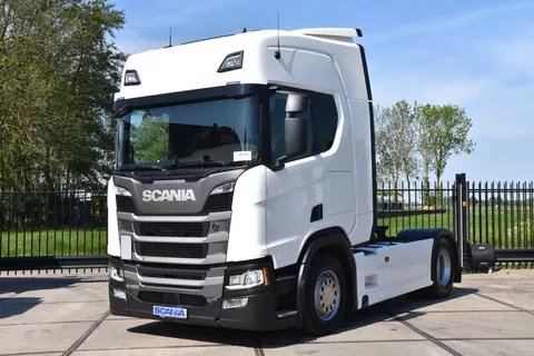 Scania R R450 NGS 4x2 - RETARDER - ACC - 667 TKM - PARK. AIRCO - 4 POINT AIRSUSP. REAR - 2 x FUEL TANKS - LED LIGHTS -