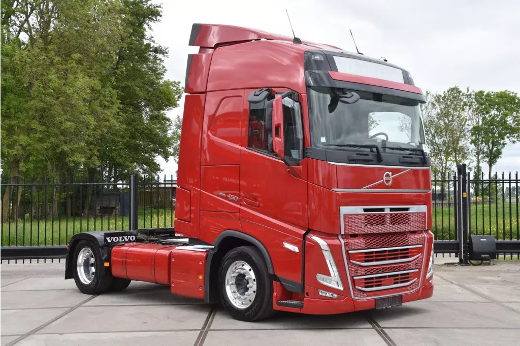 Volvo FH 460 Globe 4x2 - MEGA - 127 TKM - FULL AIR - PARK. AIRCO - 2 x FUEL TANKS - ALCOA'S - LED LIGHTS - LIKE NEW -