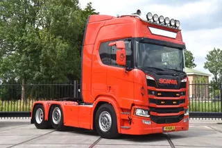 Scania R R450 NGS 6x2/4NB - RETARDER - FULL AIR - 748 TKM - LEATHER SEATS - NAVI - 2 x FUEL TANKS - LED LIGHTS -