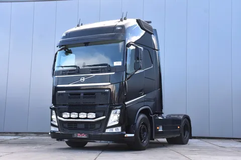 Volvo FH 460 Globe XL 4X2 - PARK.AIRCO - 2X FUEL TANKS - XENON - GOOD CONDITION -