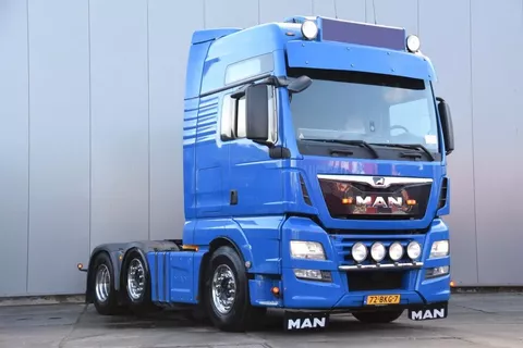 MAN TGX 26.460 6x2/4 - NEW TACHO - EURO 6 - 825 TKM - PARK. AIRCO - 2 x FUEL TANKS - TOP CONDITION -