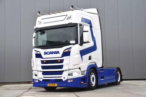 Scania R R520 V8 NGS 4x2 - SCR ONLY - NEW TACHO - RETARDER - PARK. AIRCO - SPECIAL INTERIOR - LED - EXCELLENT CONDITION -