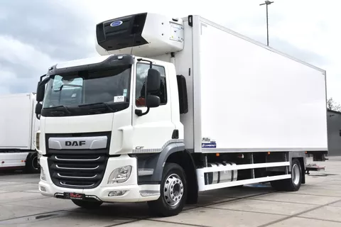 DAF CF 320 4x2 + CARRIER SUPRA 1150 - 274 TKM - WHEELBASE: 610 CM - DHOLLANDIA - ROLLING DOOR - TOP CONDITION -