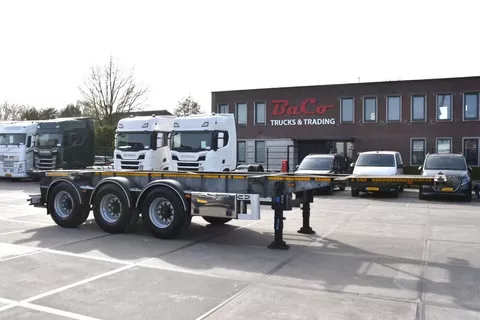 Van Hool - ADR FL -20 - 30F - GALVANIZED - SAF AXLES - DRUM BRAKES - GOOD CONDITION -