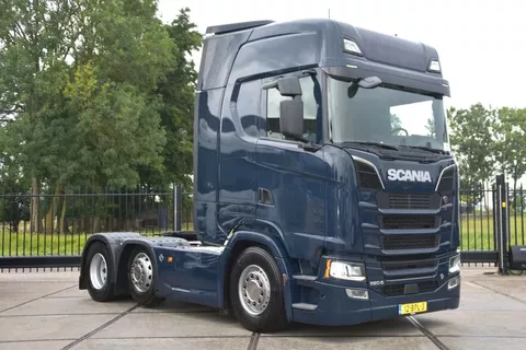 Scania S S520 V8 NGS 6x2/4NB - RETARDER - FULL AIR - PARK. AIRCO - ACC - 2 x FUEL TANKS - LED LIGHTS - TOP CONDITION -