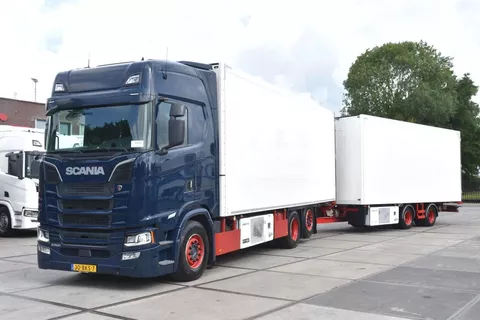 Scania S S520 V8 NGS 6x2*4NB + SCHMITZ ZKO 20 - THERMO KING - RETARDER - FULL AIR - WHEELBASE: 515 CM - TOP CONDITION -